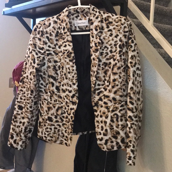 Calvin Klein Jackets & Blazers - Calvin Klein Size 4 Blazer